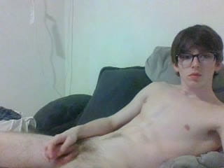 Woahitsseven from US is looking for an adult chat! Visit here ...